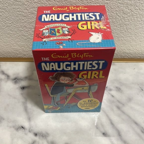 The Naughtiest girl book set - Picture 6 of 6